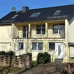 Margit Am Park Apartment *